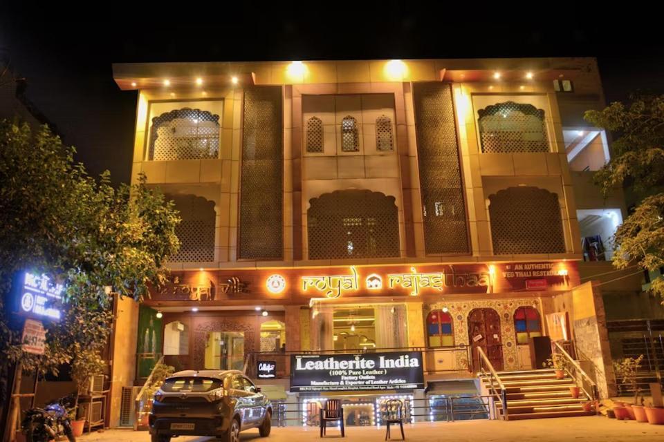 The Royal Ville Agra - Family & Corporate Hotel 外观 照片
