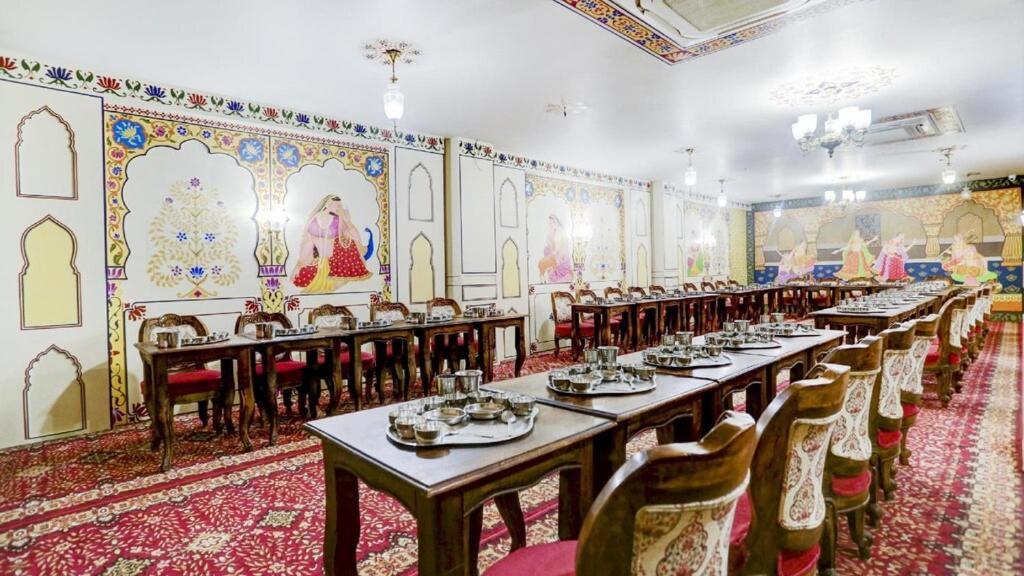 The Royal Ville Agra - Family & Corporate Hotel 外观 照片